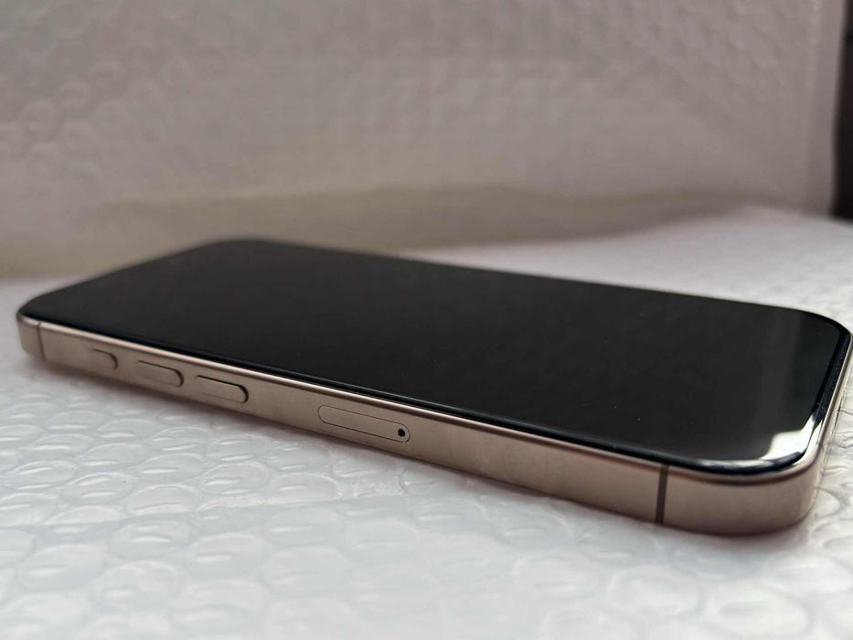 iPhone 16 pro, stan idealny, 90%