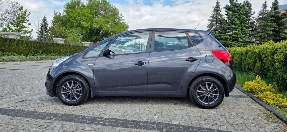 Kia Venga Navi*Kamera*Webasto*62 tys wpisuje na fakturze*Org.lakier*1 właściciel