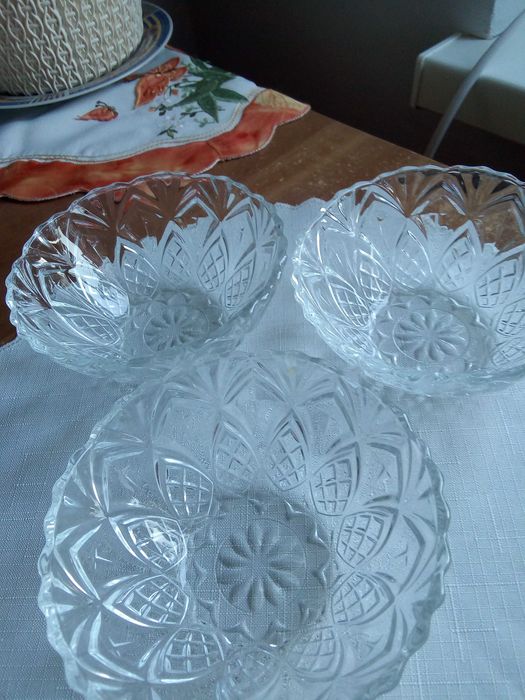 Miseczki 3 szklane, kryształ - do lodów, kompotu