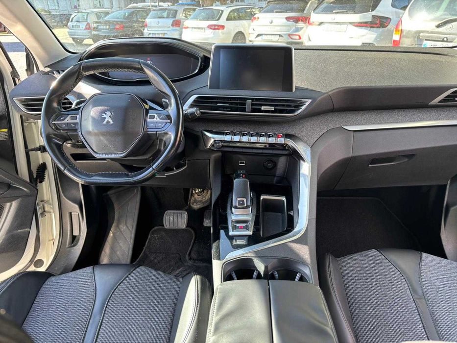 Peugeot 3008 Allure automático