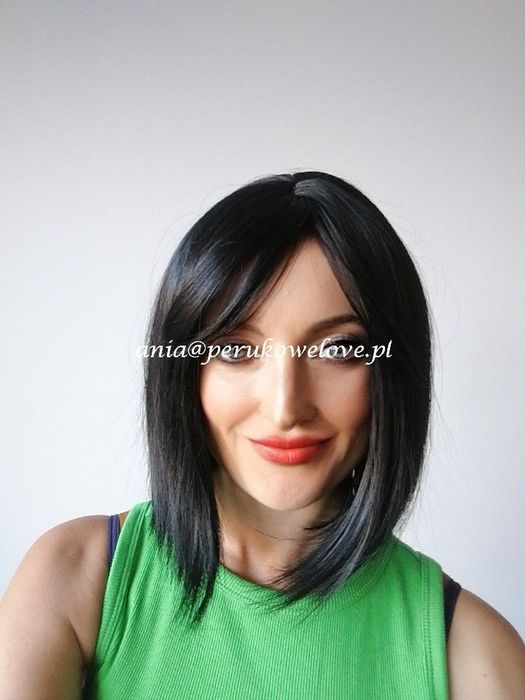 Peruka czarna bob na co dzień WŁOSY jak naturalne peruki damskie