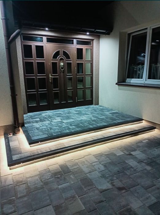 Brukarstwo, układanie kostki brukowej. Oświetlenie LED,Usługi koparką