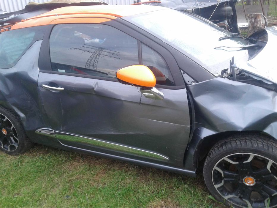 Citroen DS3 1.6 THP 2012r 3D szyba szyby z drzwi Prawa Lewa