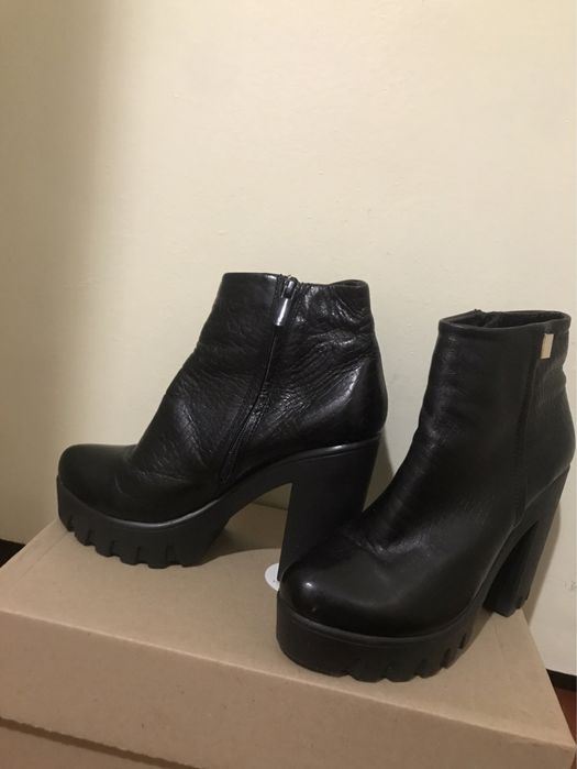 Ботінки зимові 36 розміру