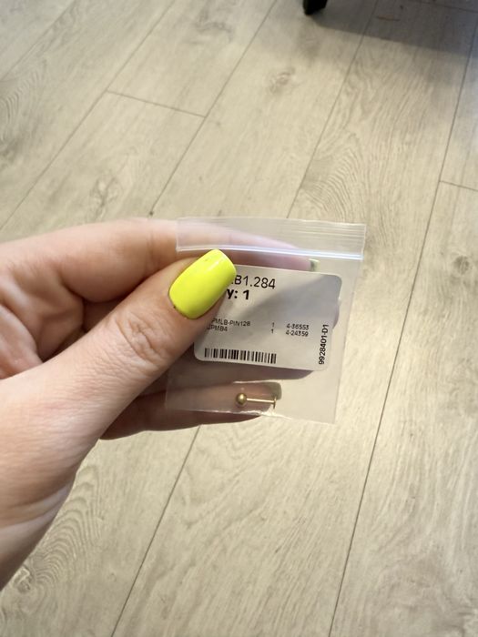 Kolczyk do piercingu złoty nowy