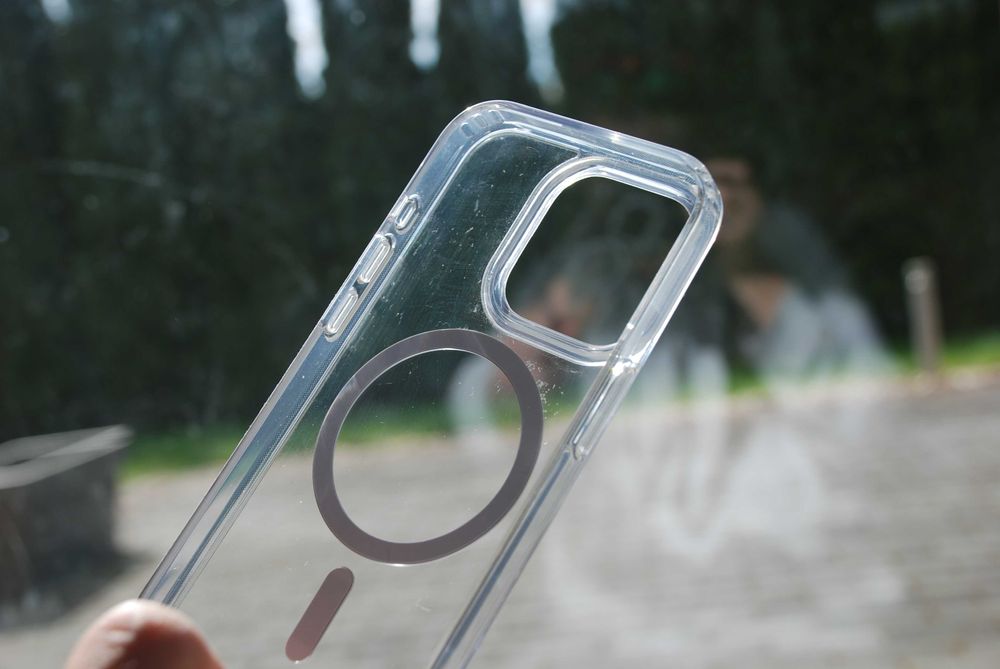 Etui MagSafe do iPhone’a 15 Apple