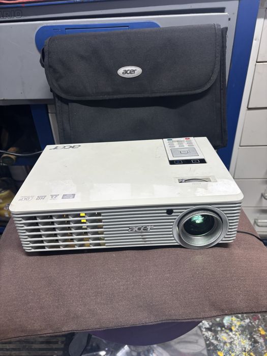 Проектор ACER.