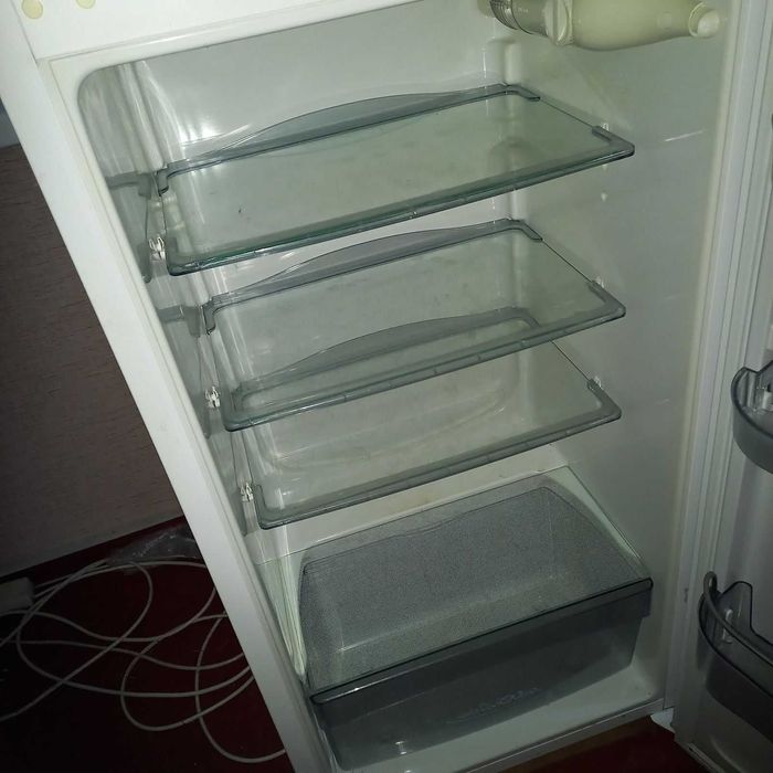 Продам холодильник "Снайге"-240