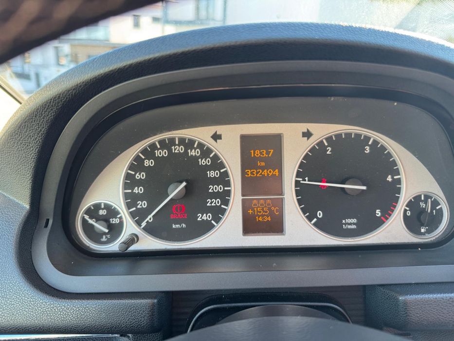 Mercedes-Benz B180 D