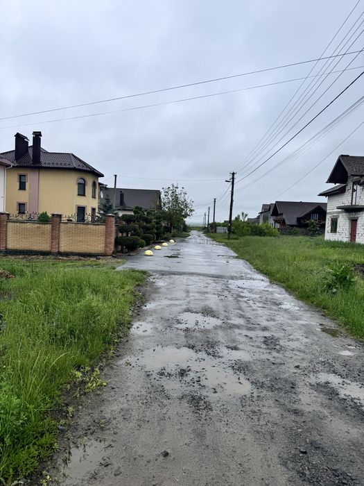 Продам 25 сот. Копистин вул. Лугова поряд одні новобудови!!!