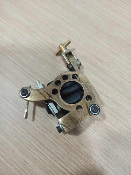 Máquina de tatuar Micky Sharpz Bronze T Dial