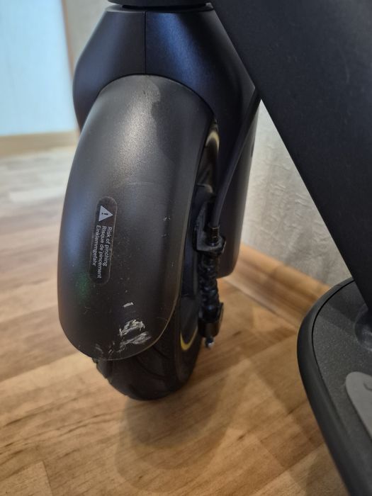 Продам електросамокат Segway Ninebot MAX G30E II
