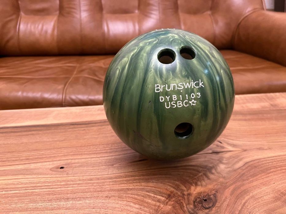 Шар для боулінгу