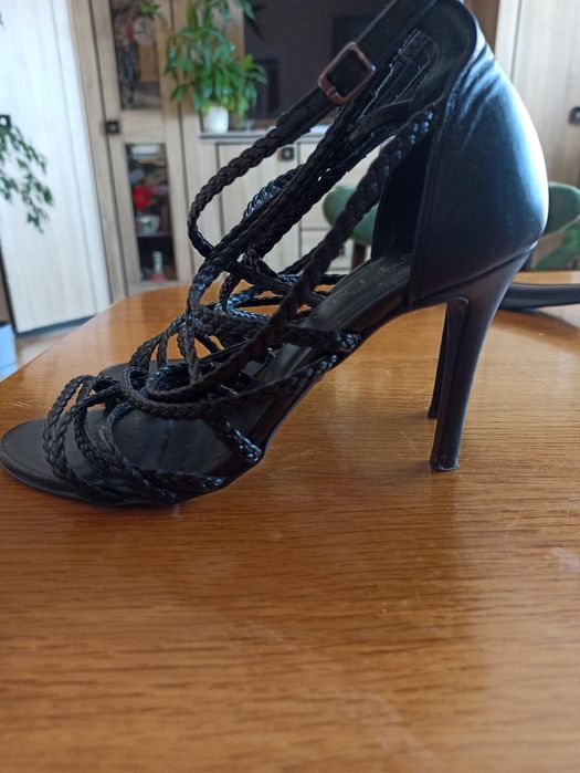 Skórzane buty szpilki Ryłko 37