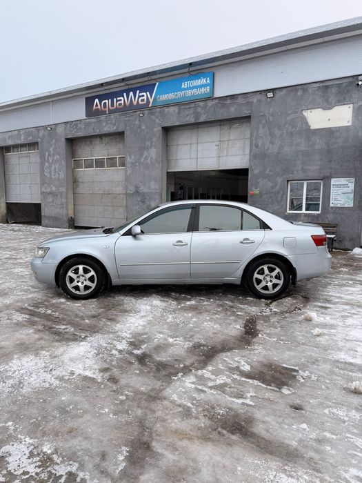 Продам Hyundai Sonata 2.0 газ/бензин