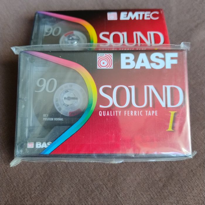Аудіо касети Basf і Sony