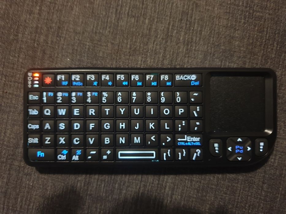 Mini teclado e rato wireless