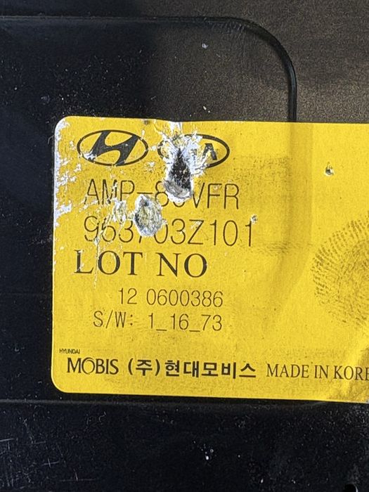 Hyundai i40 wzmacniacz radia audio 963703z101
