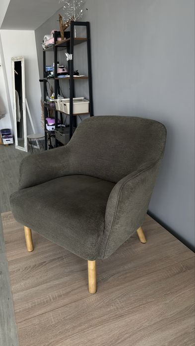 Кресло jysk ( в надичии 2 шт )