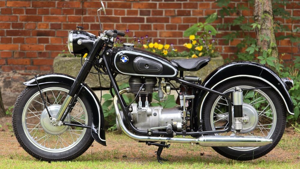 BMW R25 R25/3 klasyk pięknie odrestaurowany z dokumentami sprawny R26 R27