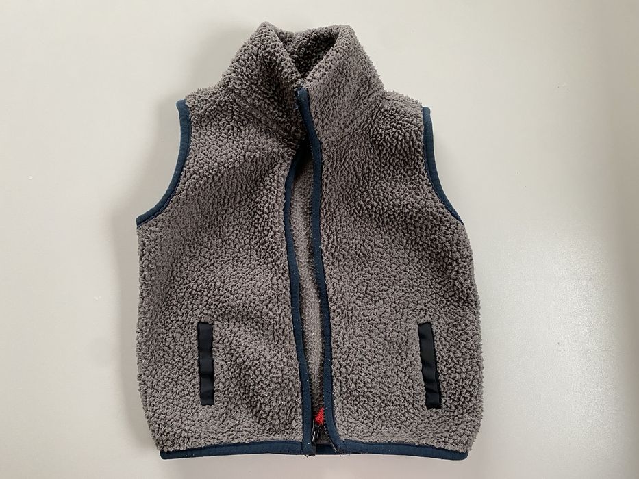Флісова жилетка Carters 9-18 м унісекс