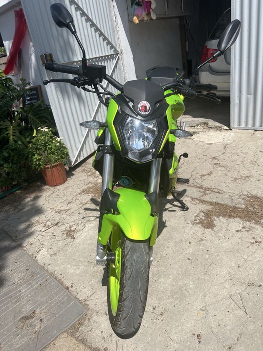 Benelli BN125 c/ 4800km, 2022