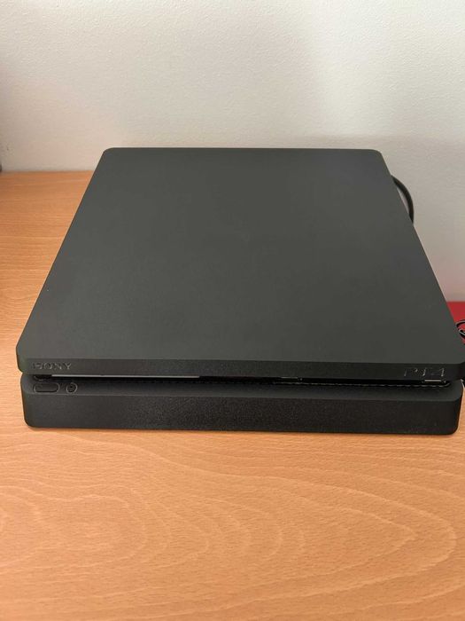 Consola PS4 Slim 500GB nova, 2 comandos originais Dual Shock, jogos