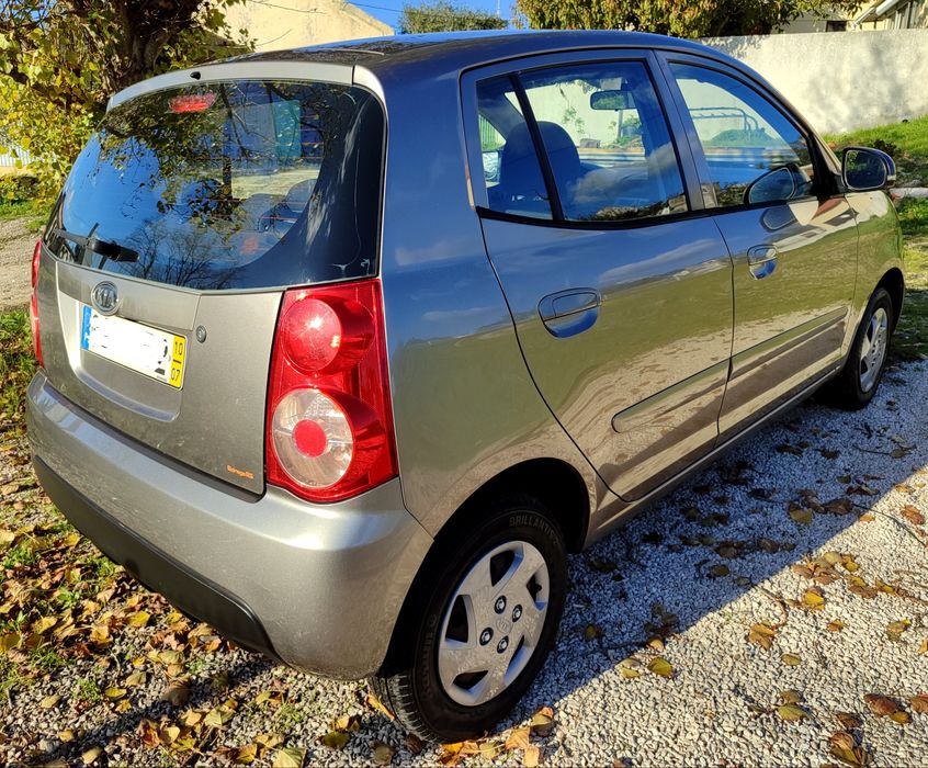Kia Picanto 1.0 gasolina com 92 mil km