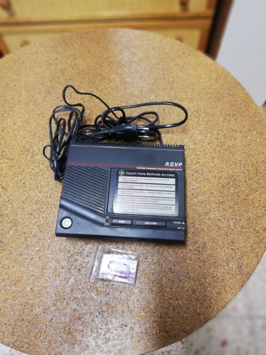 Old Automatic Telephone Answering Machine442238364802109440