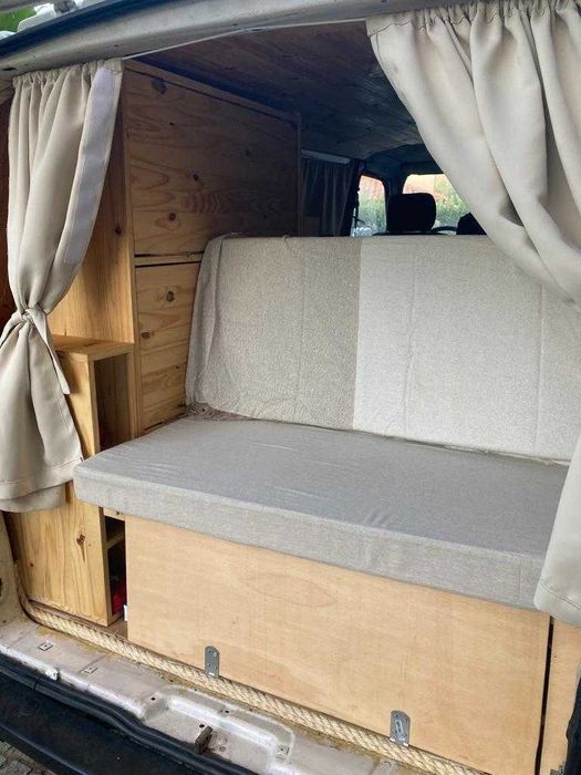 Campervan Pronta a Viajar - Legalizada como Especial Dormitório!