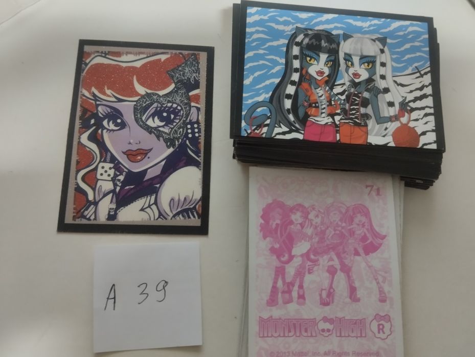 (A5) Cromos de 8 coleções