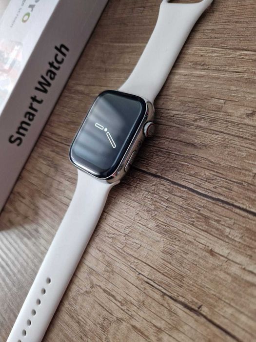 Smartwatch nowy biały