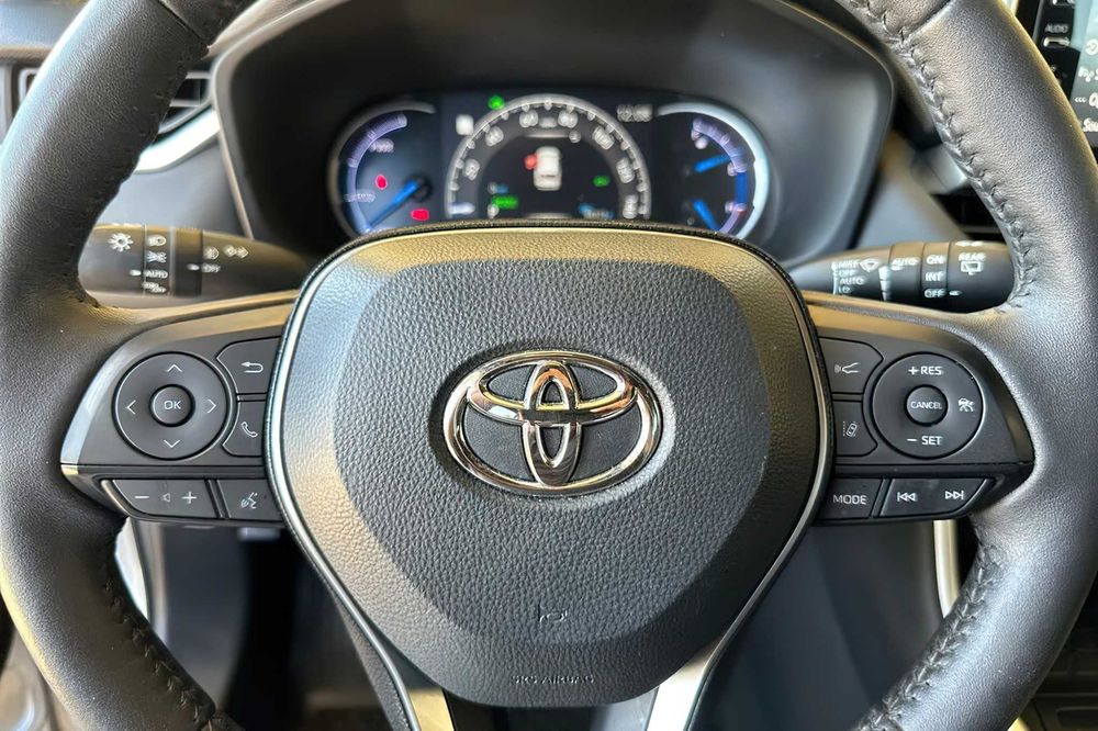 Toyota RAV4 XSE 2021 зі США, від $11 891 — доставка й розмитнення під ключ