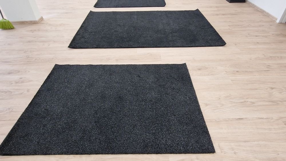 Conjunto de 3 carpetes pretas64862011832451125