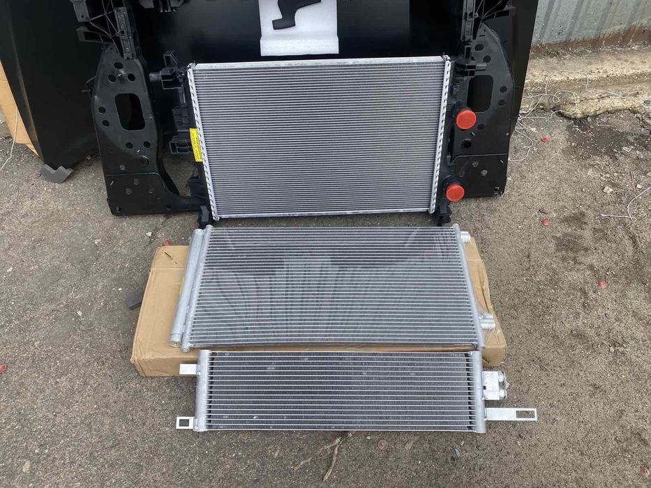 Радиатор охлаждения jeep compass 2017-2024/диффузор jeep compass