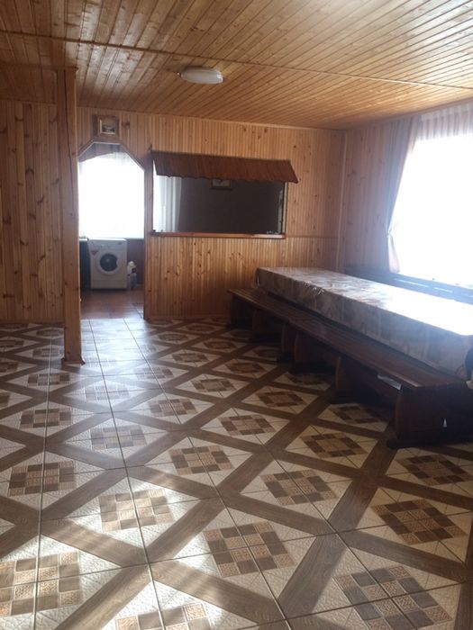 Оренда будинка або кімнат