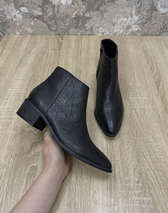 Selected Португалія шкіряні черевики туфлі ботинки  туфли