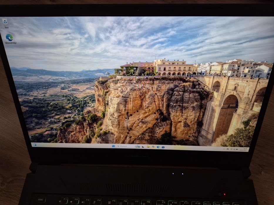 ASUS TUF Gaming FX705D – 17,3", GTX 1650, Ryzen 5, SSD, 8 GB RAM