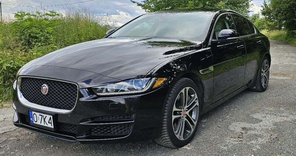 Jaguar XE