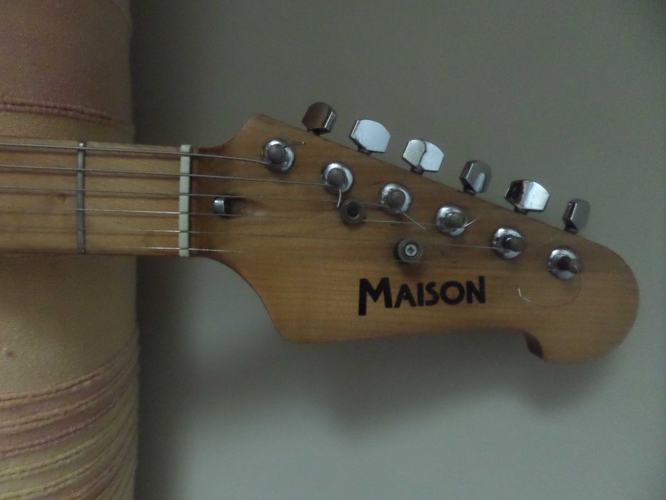 Guitarra Maison Stratocaster