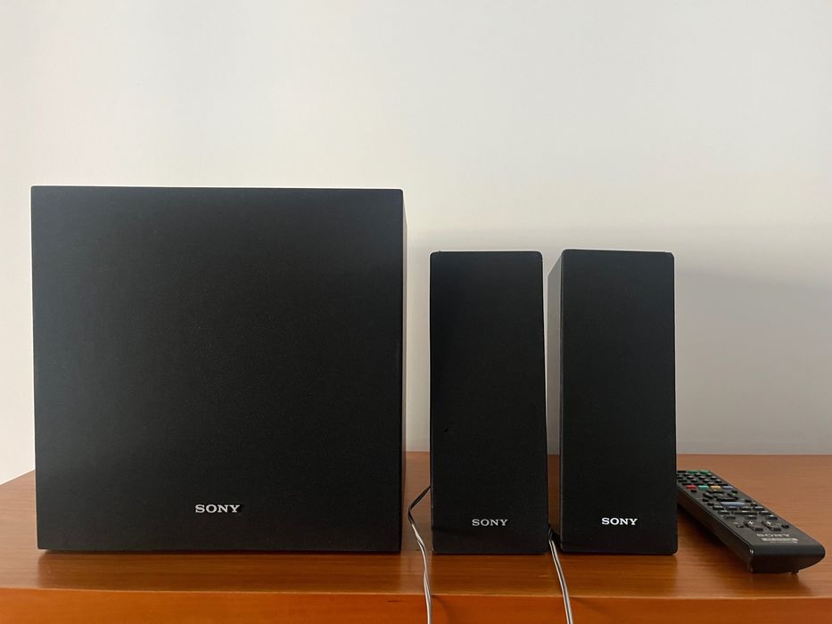 Blu-ray Disc/DVD Home Theatre
System Sony