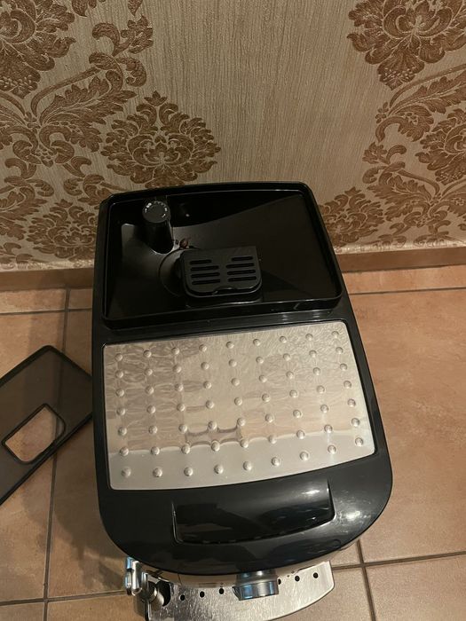 Кавоварка Кофеварка DeLonghi Magnifica S