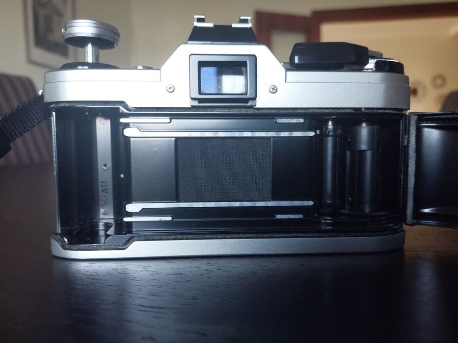 Canon AE-1 com lente 35-70mm Kiron + Canon FD 50mm