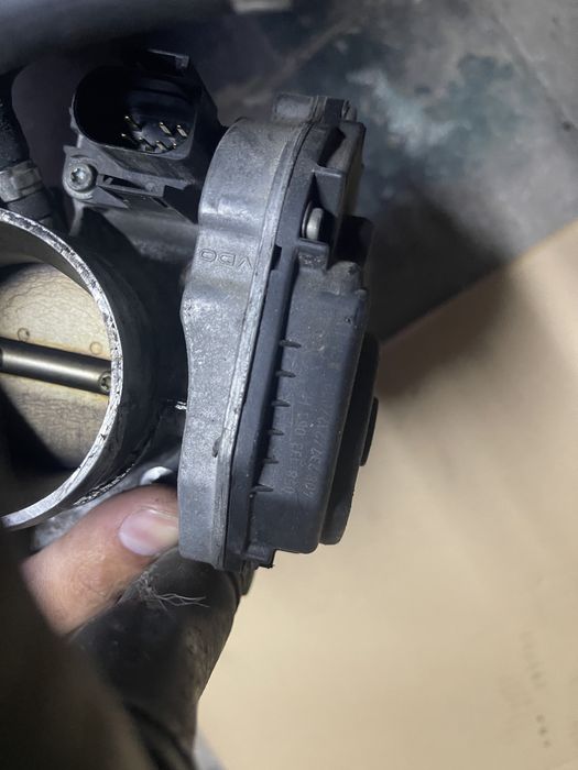 Vavula borboleta electrica audi a4 1.6