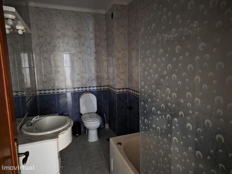 Apartamento T2 para arrendamento Praça do Brasil - Setúbal