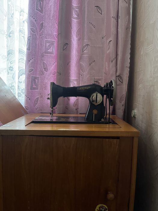 Продаю швейную машину Подольск