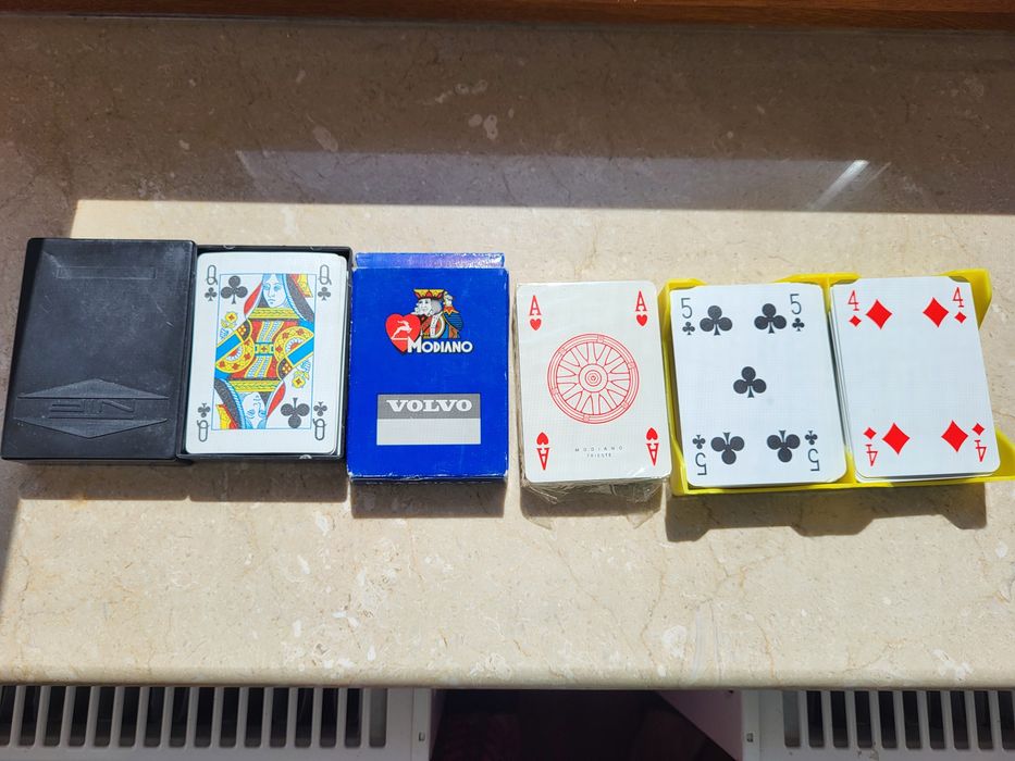 Розпродаж колоди карт покер