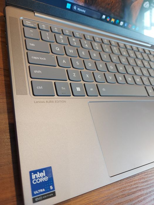 Lenovo Yoga Slim 7 14ILL10 OLED Nowy!!!