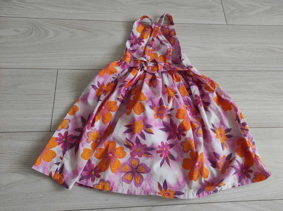 Sukienka dziewczęca 110