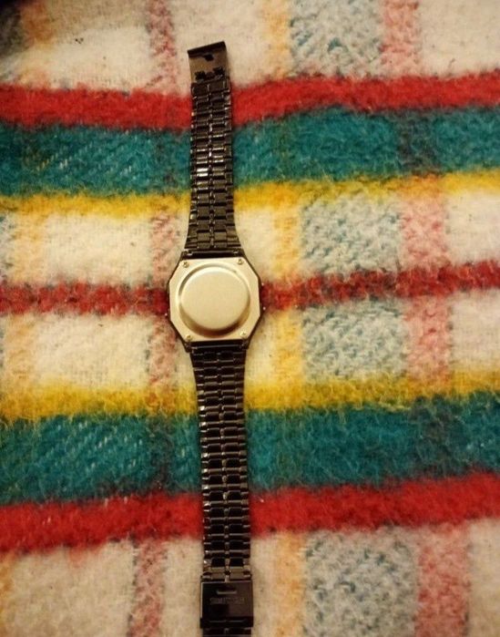 "Zegarek retro Casio style LED vintage unisex sprawnylenie